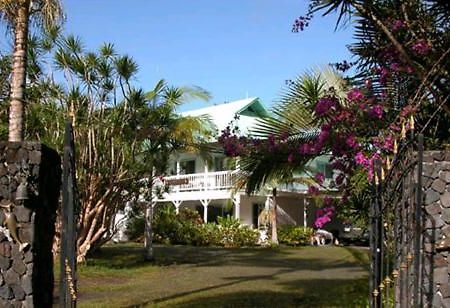 Lava Tree Tropic Inn Pahoa Bagian luar foto