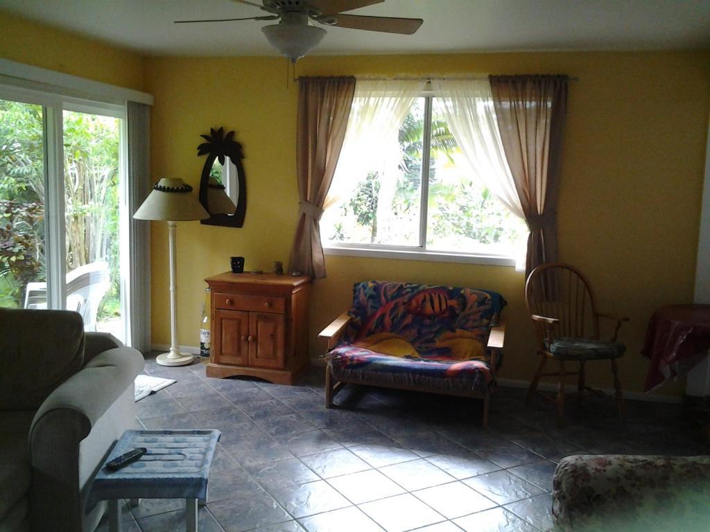 Lava Tree Tropic Inn Pahoa Ruang foto